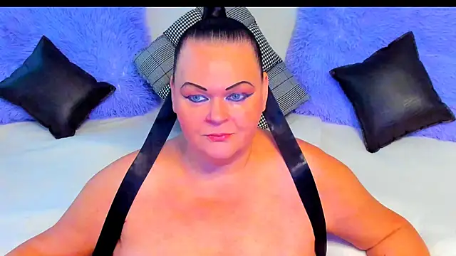 MilanaBiegert online show from 11.05.25