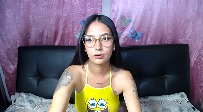 Snapshot of Annerainhoot chatting on 01.23.25 Annerainhoot online show from 01.23.25