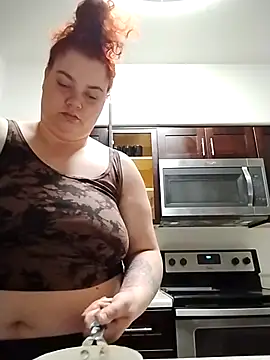 lolabun247 online show from 12.17.24