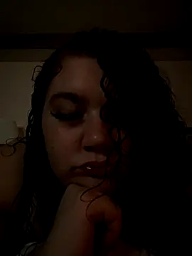 lolabun247 online show from 10.23.25