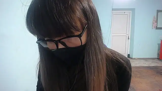 elllaaxx online show from 11.04.25