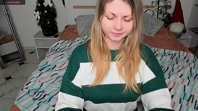 SmilingEmily  online show from 12.10.24