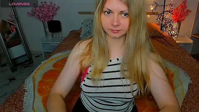 SmilingEmily  online show from 10.02.25