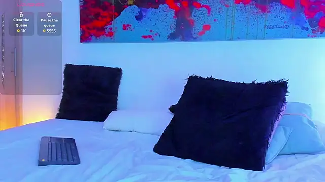 arminjones1 online show from 02.23.25