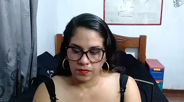 Mistresskloe01 online show from 02.01.25