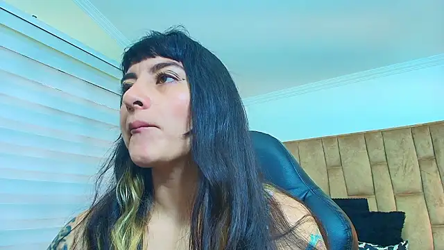 Snapshot of Naughty_Kittenm chatting on 03.03.26 Naughty Kittenm online show from 03.03.26