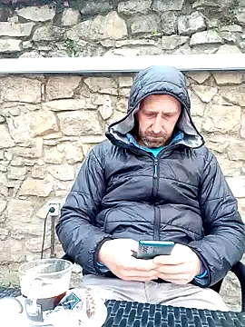 Snapshot of BZHsex chatting on 02.11.25 BZHsex online show from 02.11.25