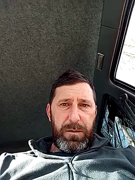 Snapshot of BZHsex chatting on 12.17.25 BZHsex online show from 12.17.25