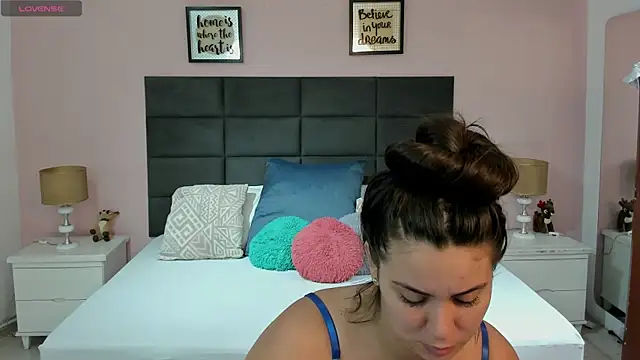 MadisonJenner online show from 10.10.25