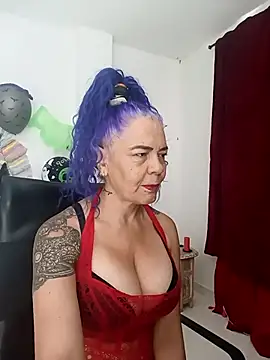 freyadevil333 online show from 10.19.25