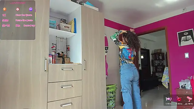 Snapshot of Angela_hank2 chatting on 11.22.25 Angela hank2 online show from 11.22.25