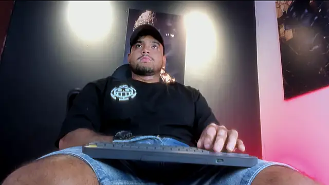 Big furry bear13 online show from 10.19.25