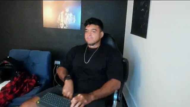 Big furry bear13 online show from 11.20.25