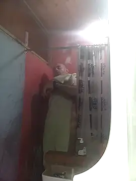 Pela1984 online show from 10.29.25