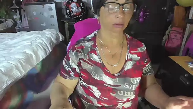 Mrs mommy  online show from 11.05.25