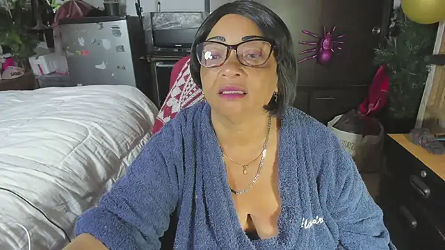 Mrs mommy  online show from 11.14.25