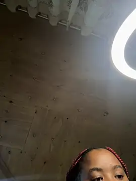 Linahlove online show from 12.30.24