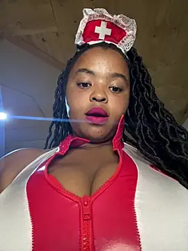 Linahlove online show from 02.22.25