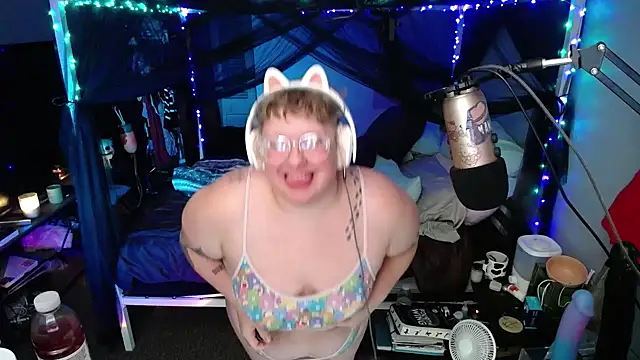 FatVeronica online show from 01.24.25