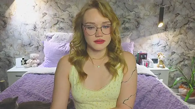 Aurora Golden1 online show from 10.18.25