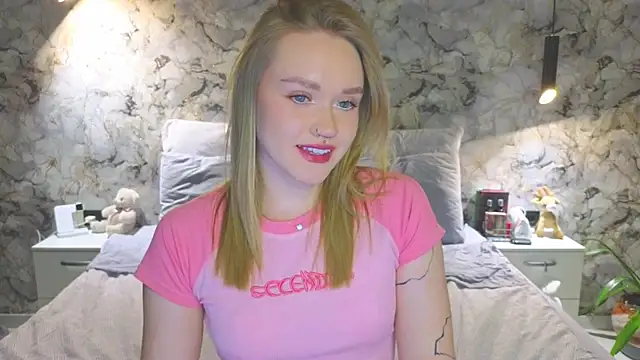 Aurora Golden1 online show from 11.06.25