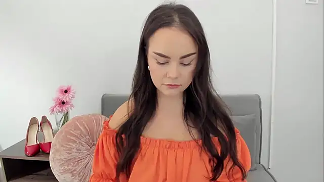 KendalNew online show from 10.28.25