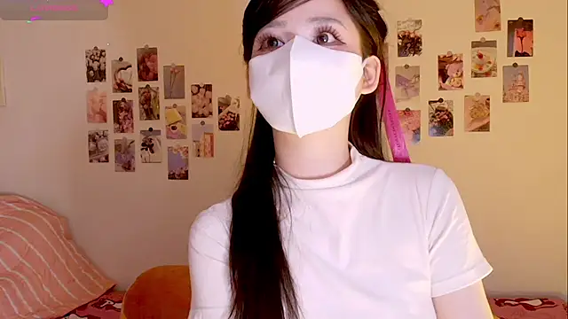 Snapshot of Embez-Damdang chatting on 01.02.25 Embez-Damdang online show from 01.02.25