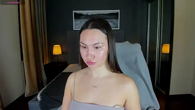 Snapshot of GIGI_BENNET chatting on 01.25.25 GIGI BENNET online show from 01.25.25