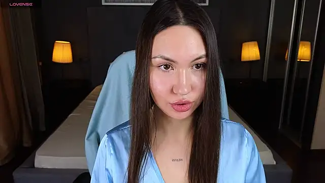 Snapshot of GIGI_BENNET chatting on 02.17.25 GIGI BENNET online show from 02.17.25