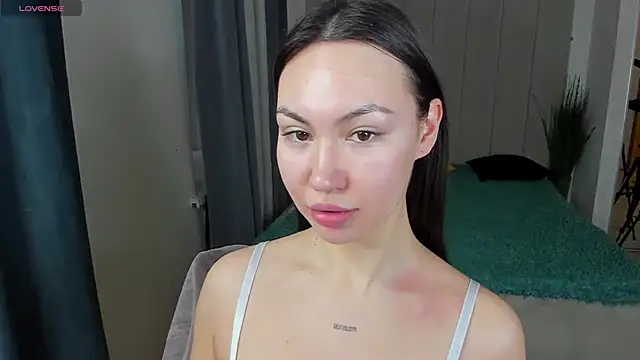 Snapshot of GIGI_BENNET chatting on 03.01.25 GIGI BENNET online show from 03.01.25