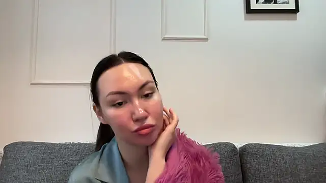 Snapshot of GIGI_BENNET chatting on 03.16.25 GIGI BENNET online show from 03.16.25