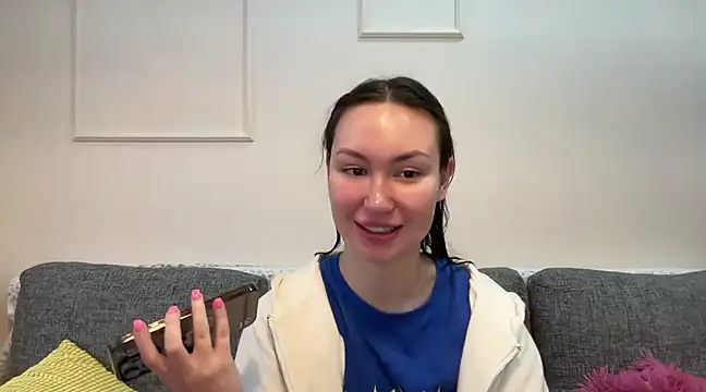 Snapshot of GIGI_BENNET chatting on 03.18.25 GIGI BENNET online show from 03.18.25