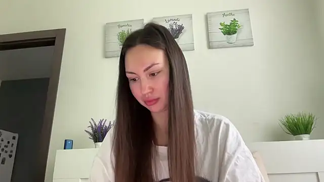 Snapshot of GIGI_BENNET chatting on 10.02.25 GIGI BENNET online show from 10.02.25