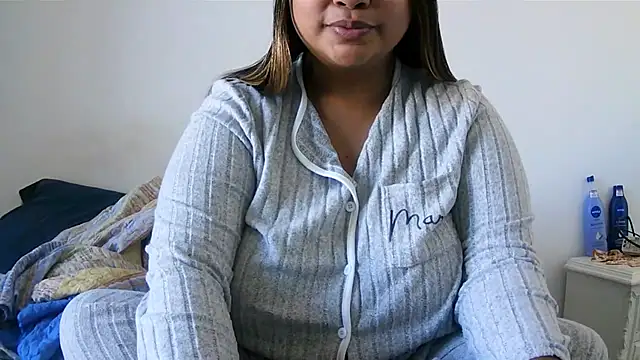 Snapshot of ArisaGonzalez chatting on 10.06.25 ArisaGonzalez online show from 10.06.25