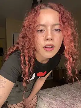 frikigyal online show from 12.14.25