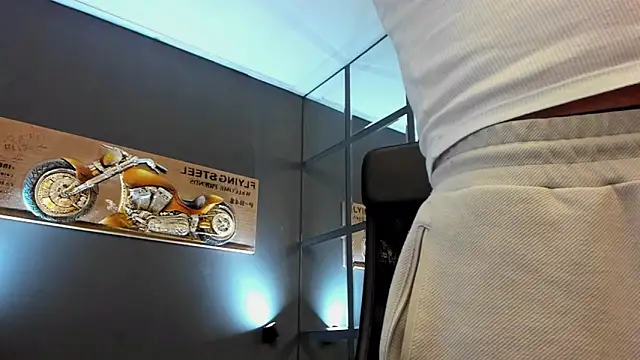 AronGrant online show from 11.04.25