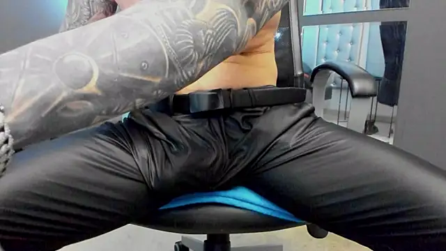 AronGrant online show from 03.08.26