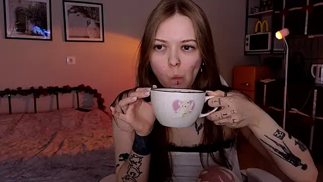 doll lol  online show from 05.12.26