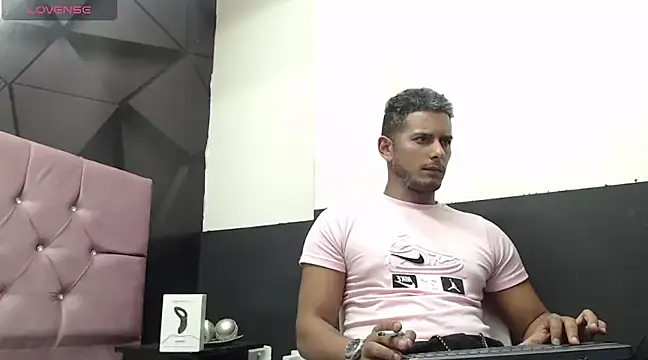 Chris Dick23 online show from 01.05.25