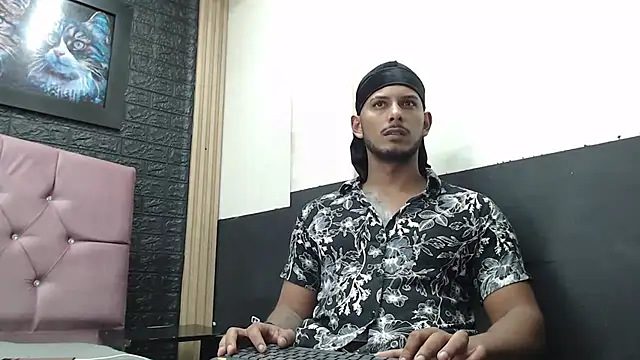 Chris Dick23 online show from 10.17.25