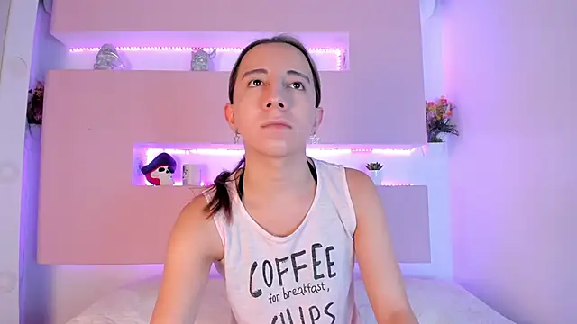 Miiaa doll online show from 02.17.25