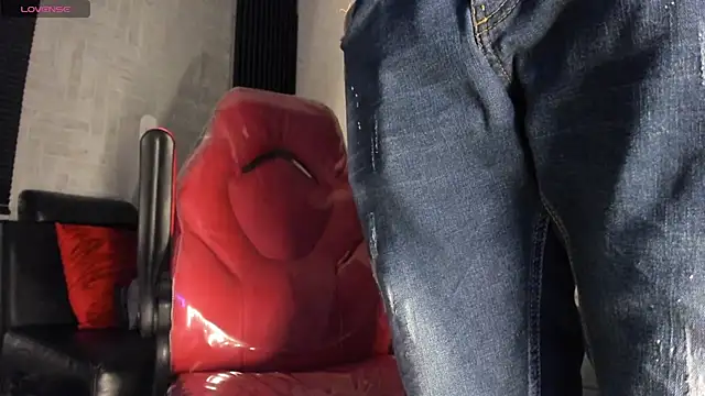 Lil Curved online show from 10.19.25