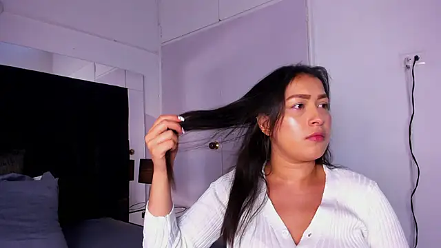 Miaa Garcia online show from 02.08.25