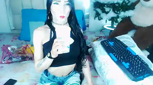 Snapshot of Brenda__01 chatting on 01.04.25 Brenda 01 online show from 01.04.25