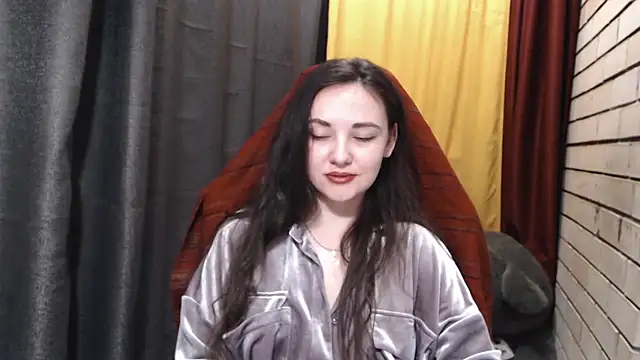 Snapshot of StacyMind chatting on 03.26.26 StacyMind online show from 03.26.26