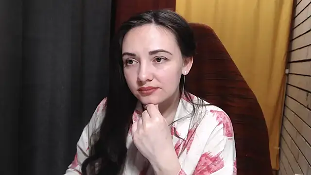 Snapshot of StacyMind chatting on 04.16.26 StacyMind online show from 04.16.26