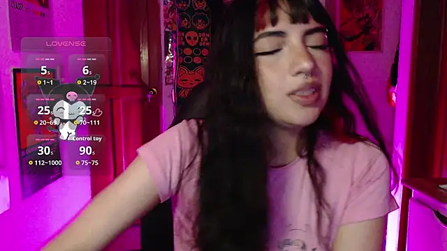 Snapshot of ninfa1_ch chatting on 11.06.25 ninfa1 ch online show from 11.06.25