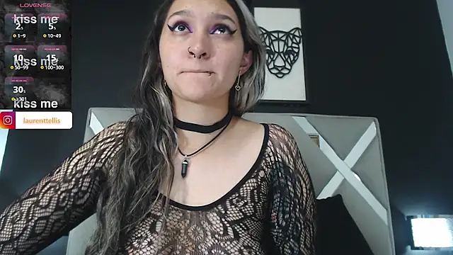 Snapshot of Laurent_elis chatting on 12.19.24 Laurent elis online show from 12.19.24