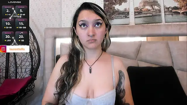 Snapshot of Laurent_elis chatting on 03.11.25 Laurent elis online show from 03.11.25