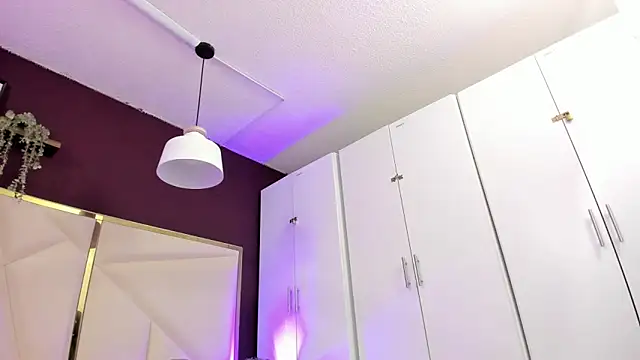 April bowie online show from 11.05.25